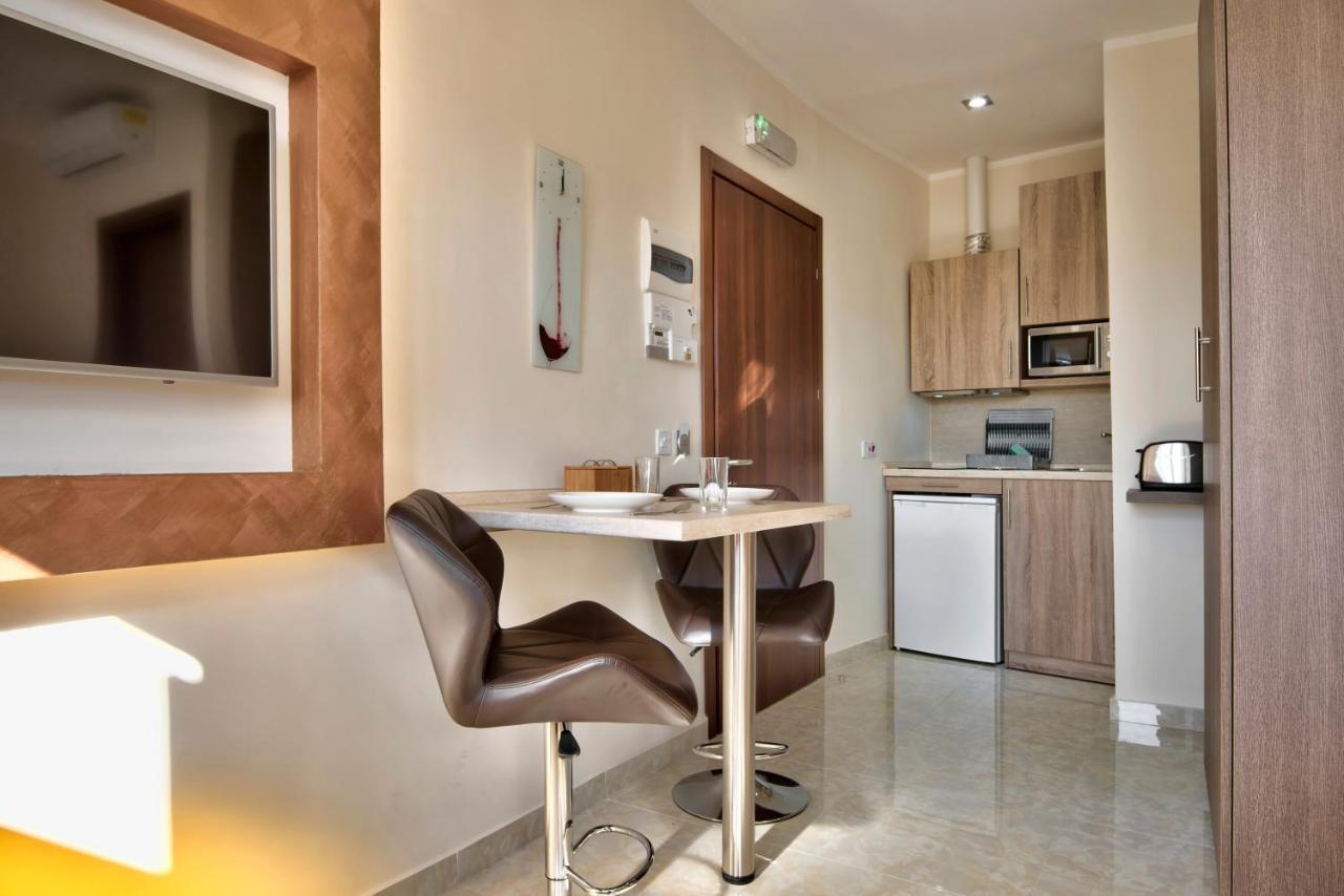 Central Suites St. Julian'S Екстер'єр фото