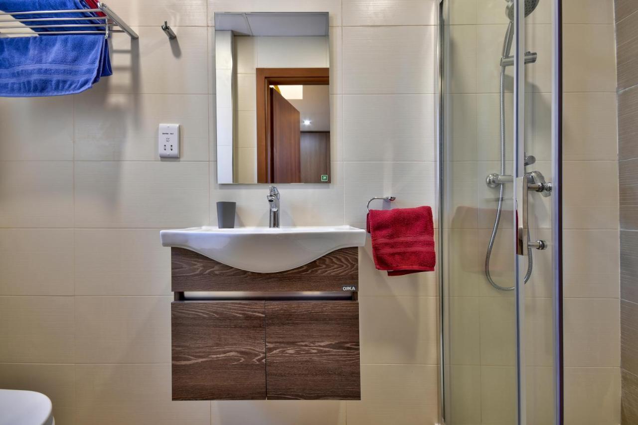 Central Suites St. Julian'S Екстер'єр фото
