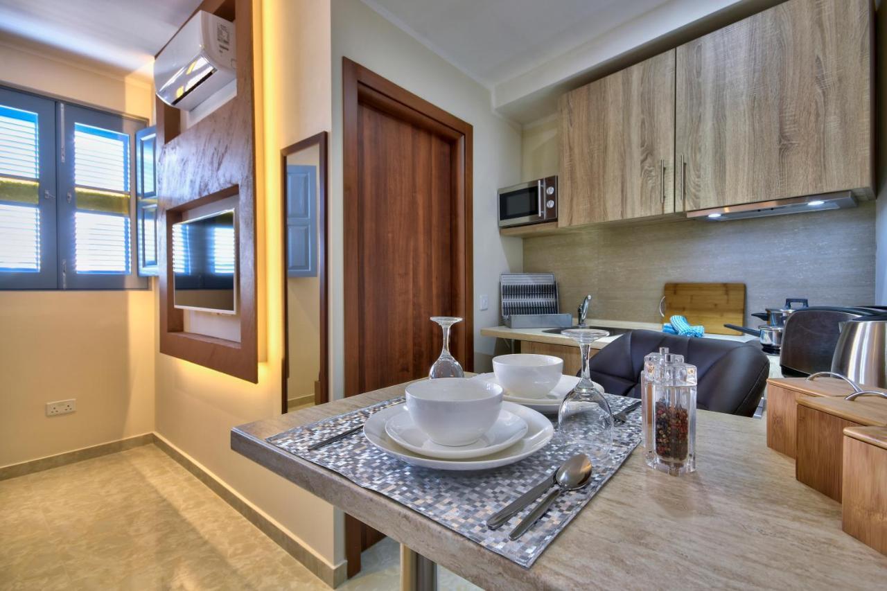 Central Suites St. Julian'S Екстер'єр фото